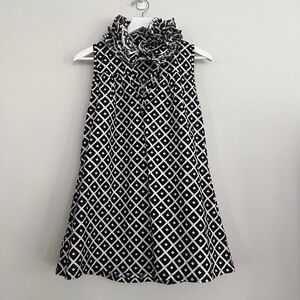 Liza Byrd Women’s Black & White Sleeveless Ruffle Neck Top Size‎ Small